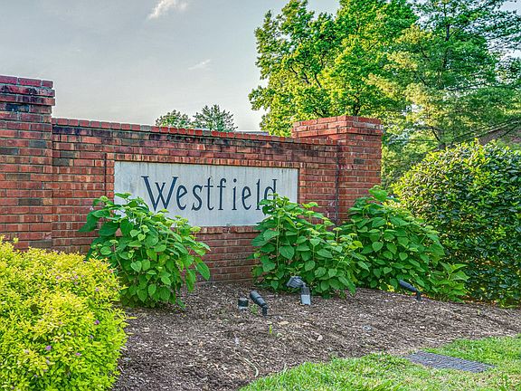 3rd image of 309 Westfield Dr #309