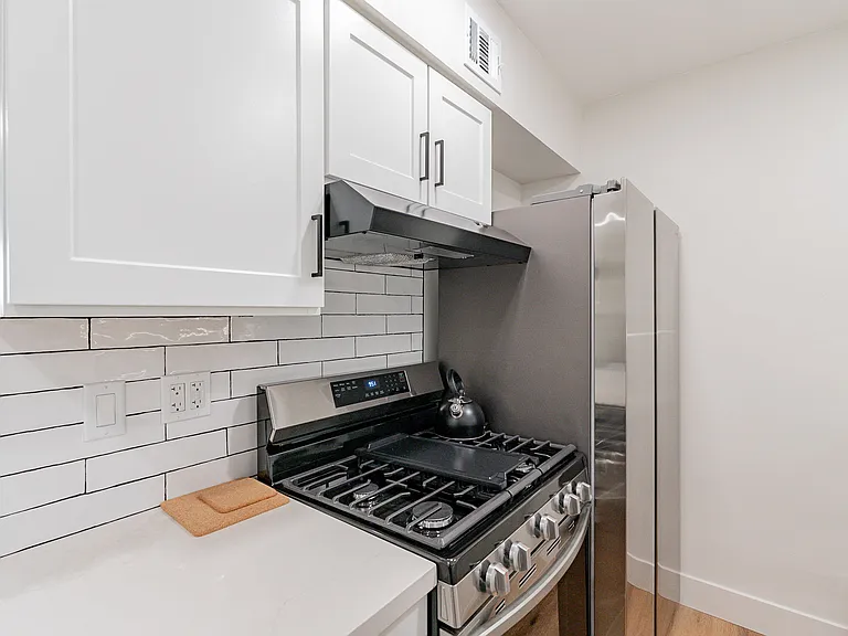 4126 N 45th Pl #1 — Photo 8
