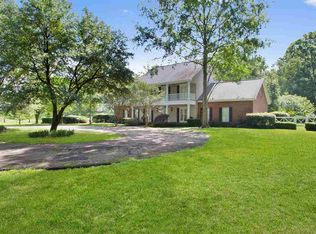 102 Rosewood Ln, Brandon, MS 39042