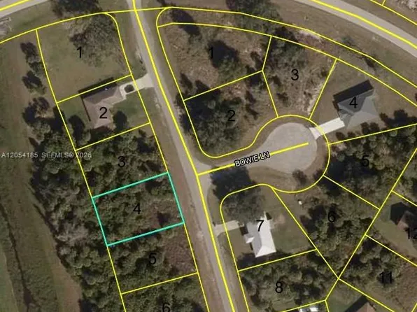 4 S Hilton Cir, Labelle, FL 33935