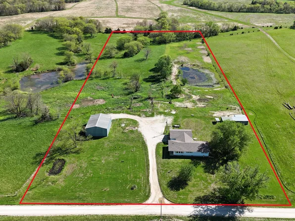 3016 County Road 2405, Armstrong, MO 65230