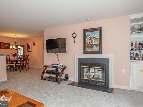 4th image of 7513 Ashby Ln Unit E