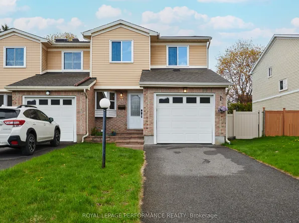 13 Shadetree Cres, Ottawa, ON K2E 7R3