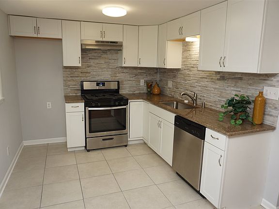 2nd image of 9133 Baldwin Dr