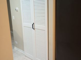 375 Echo Ln APT 2, Aurora, IL