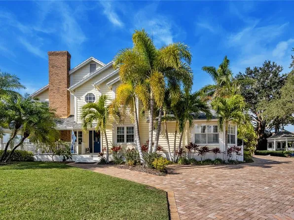 432 3rd Ave N, Tierra Verde, FL 33715