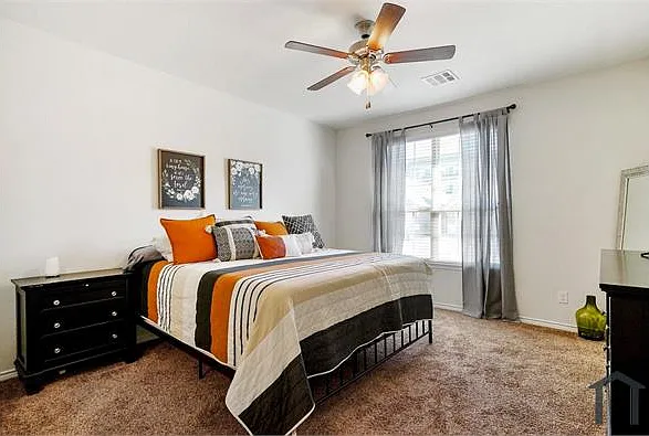2429 Dolostone Dr — Photo 21