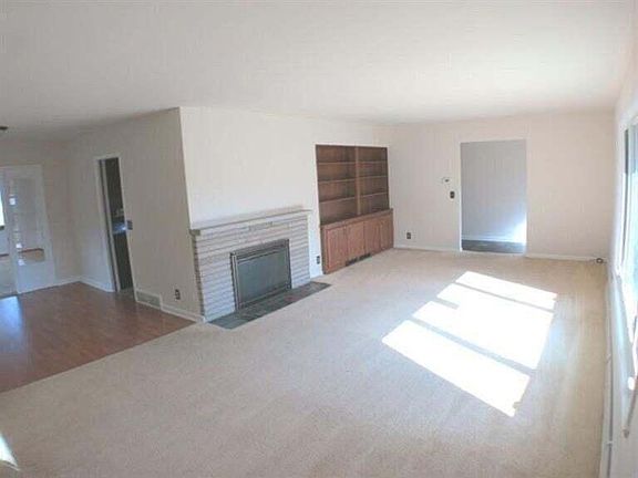2nd image of 5116 Bronson Blvd