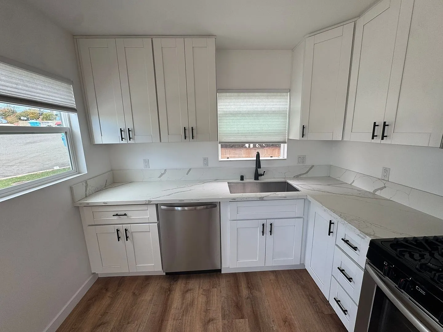 Thomson Ct. 6737-43 — Photo 4