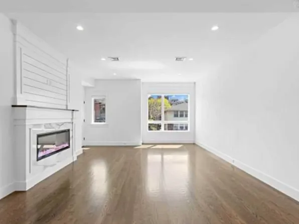 213 7th St Floor 1, Palisades Park, NJ 07650