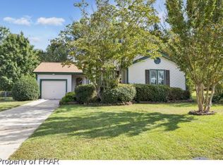 6353 Hawfield Dr, Fayetteville, NC 28303