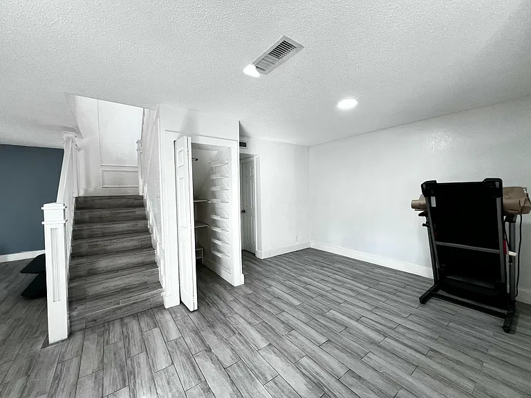 295 Woodland Rd — Photo 5