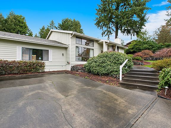 2nd image of 6609 54th Street Ct W