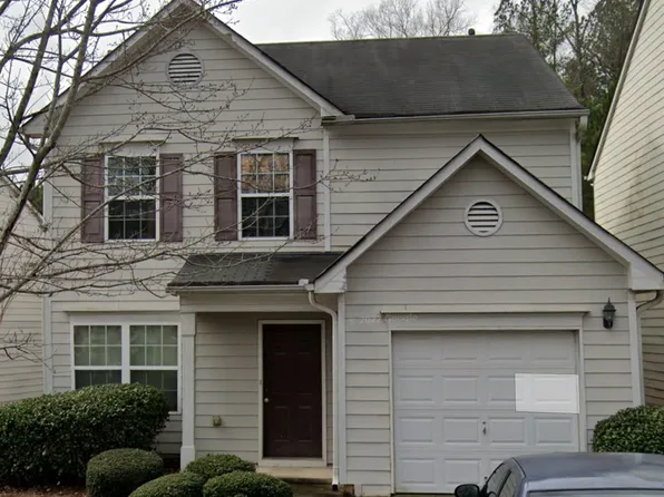 9499 Lakeview Rd, Union City, GA 30291
