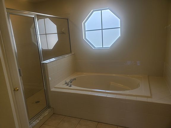 3rd image of 5327 Coral Vine Ln