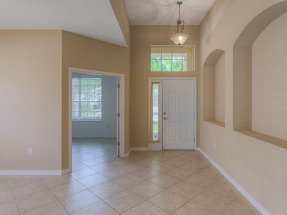 3rd image of 344 Churchill Downs Blvd