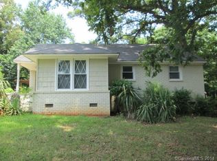 5226 Queen Anne Rd, Charlotte, NC 28217