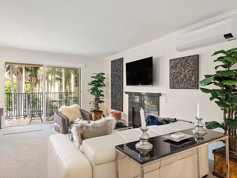 457 Por La Mar Cir — Photo 2