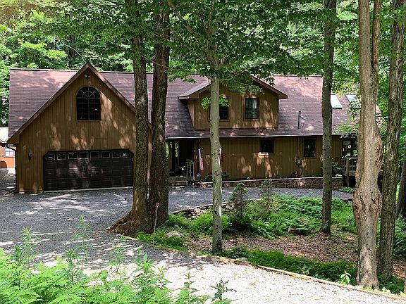 Front of house from driveway