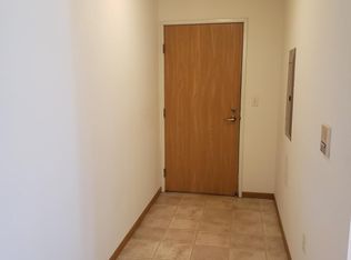 620 W State St APT 4, Hartford, WI 53027
