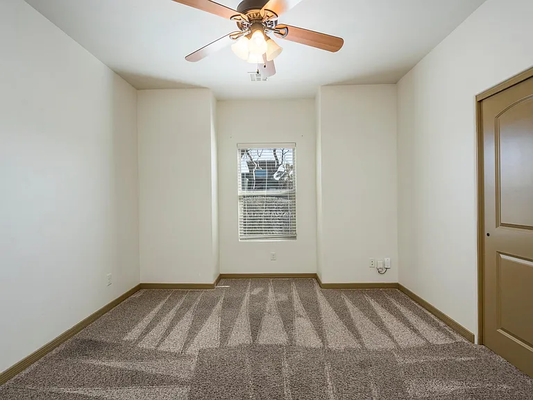 3685 Santa Marcella Ave — Photo 22
