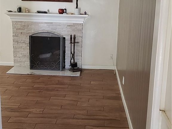 4th image of 15434 San Jose St