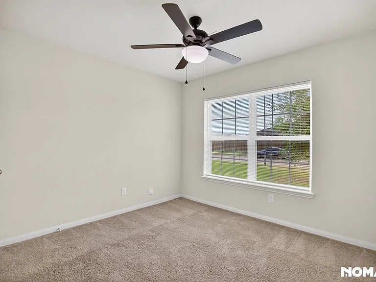 2331 Golden Brandy Ln — Photo 11