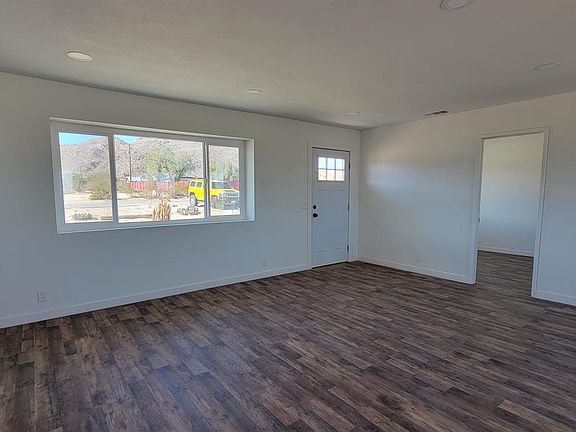 2nd image of 4555 Avenida La Candela #4555