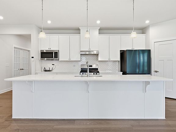 5th image of 6425 Cumberland Dr #23