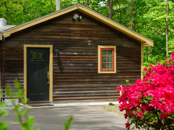1327 Little Meadow Rd Building B, Guilford, CT 06437