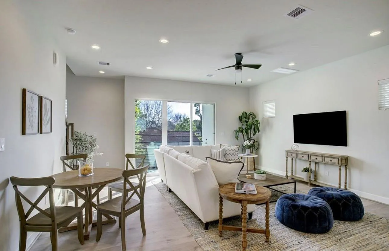 3 bed, 3.5 bath, 1888 sqft, $2,500 — Photo 4