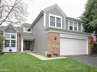 9 Cedar Ct, South Elgin, IL 60177
