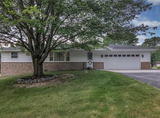 1615 Timber Ridge Cir, Eau Claire, WI 54701