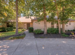 279 Rolling Hills Dr, Conroe, TX 77304