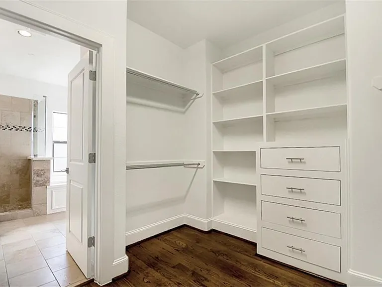 1120 Columbus St #D — Photo 9