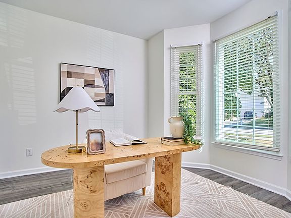 4th image of 5301 Greyfield Blvd