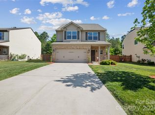 452 Augustus Ln, Mount Holly, NC 28120