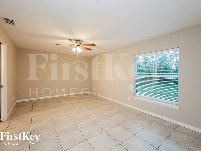 6193 Seaport St — Photo 9