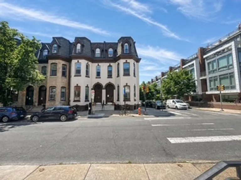 160 N 21st St — Photo 12