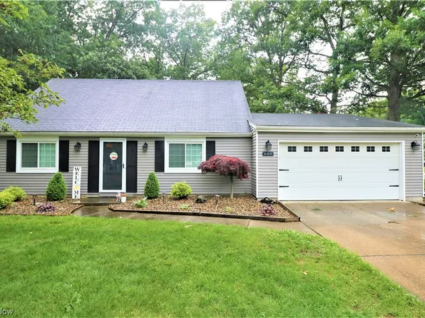 688 Arlington Dr, Vermilion, OH 44089