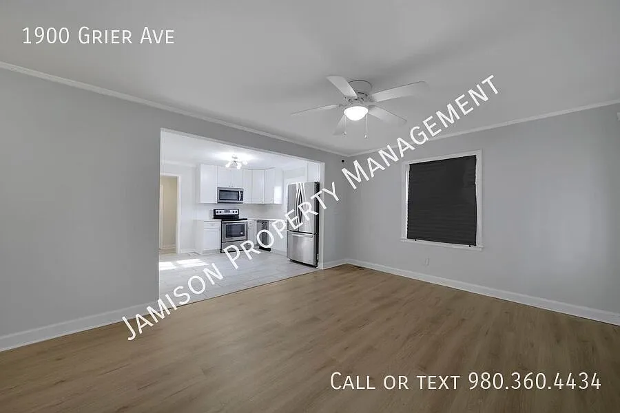 Gorgeous 3 Bed Ranch Home in Charlotte! — Photo 2