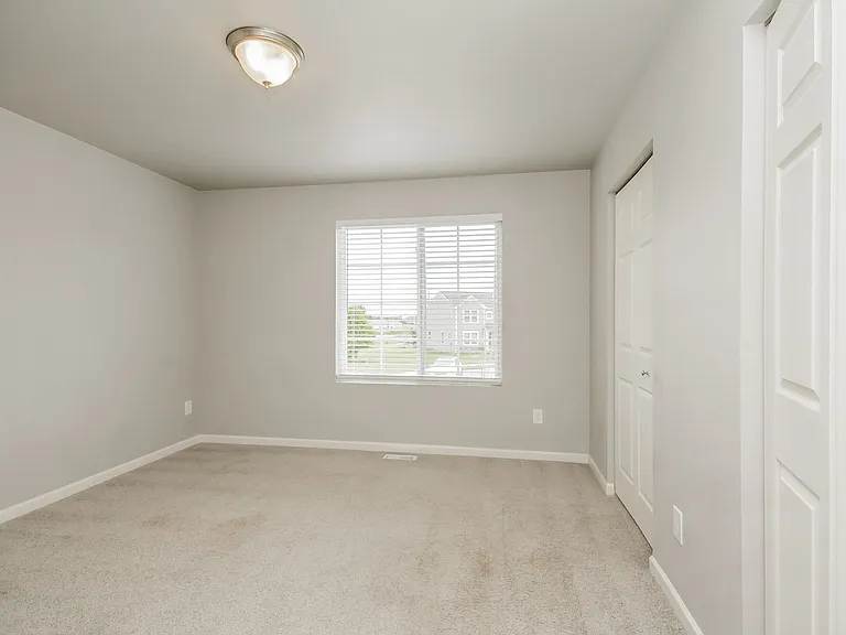 116 Iris Ct — Photo 16