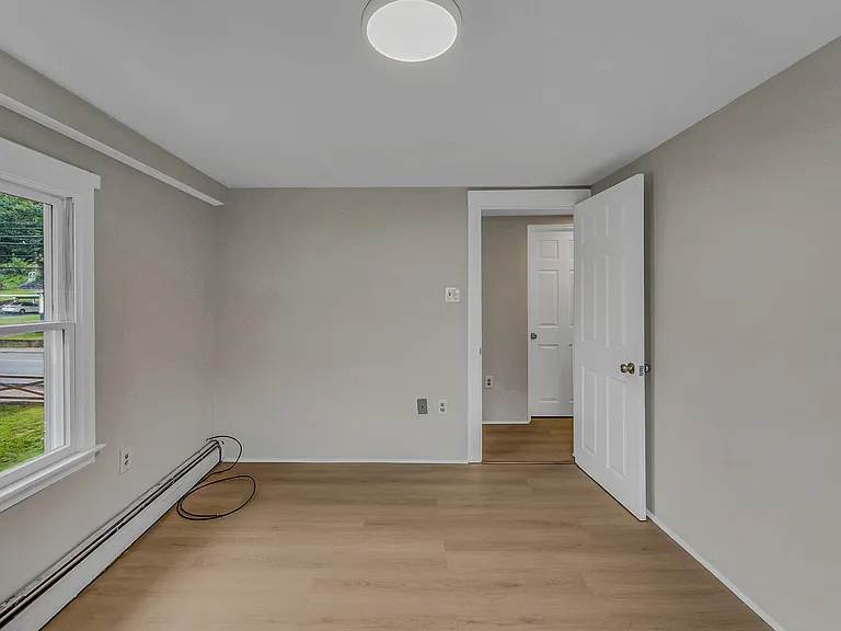 194 Parsonage St — Photo 12