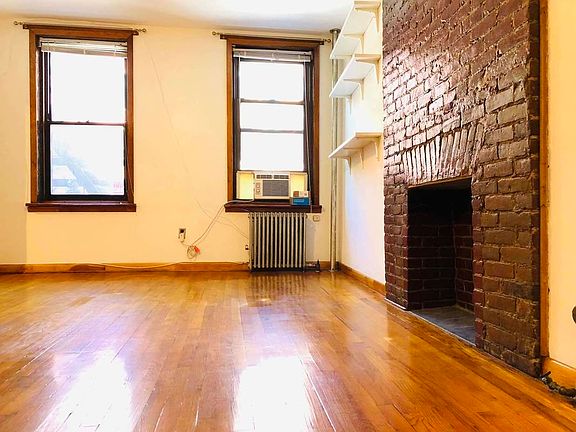 5th image of 524 E 5th St APT 2