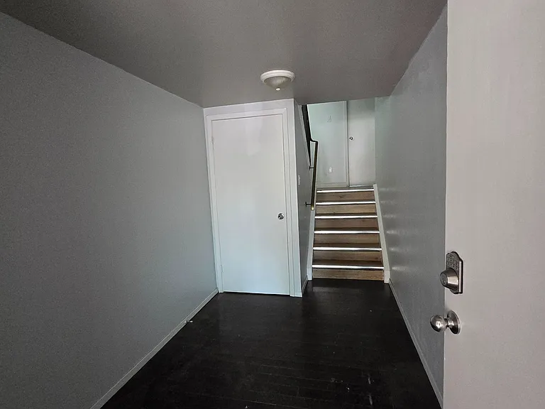 110 Overlea Dr — Photo 22