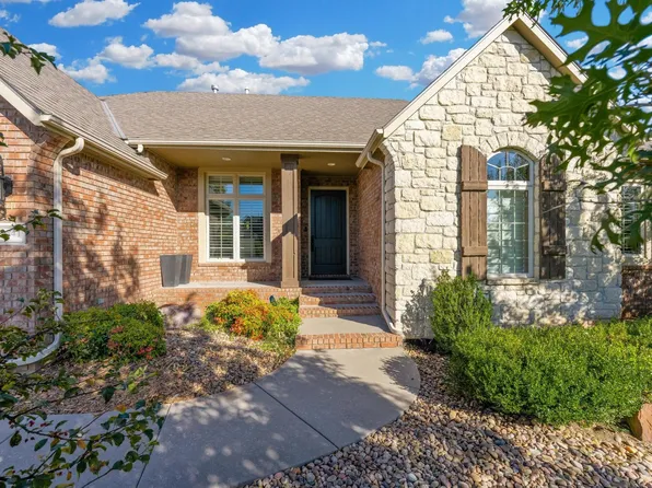 2541 N Loch Lomond Ct, Wichita, KS 67228