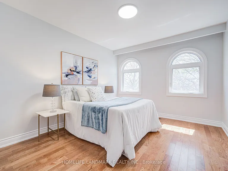 1608 Sherwood Forrest Cir — Photo 31