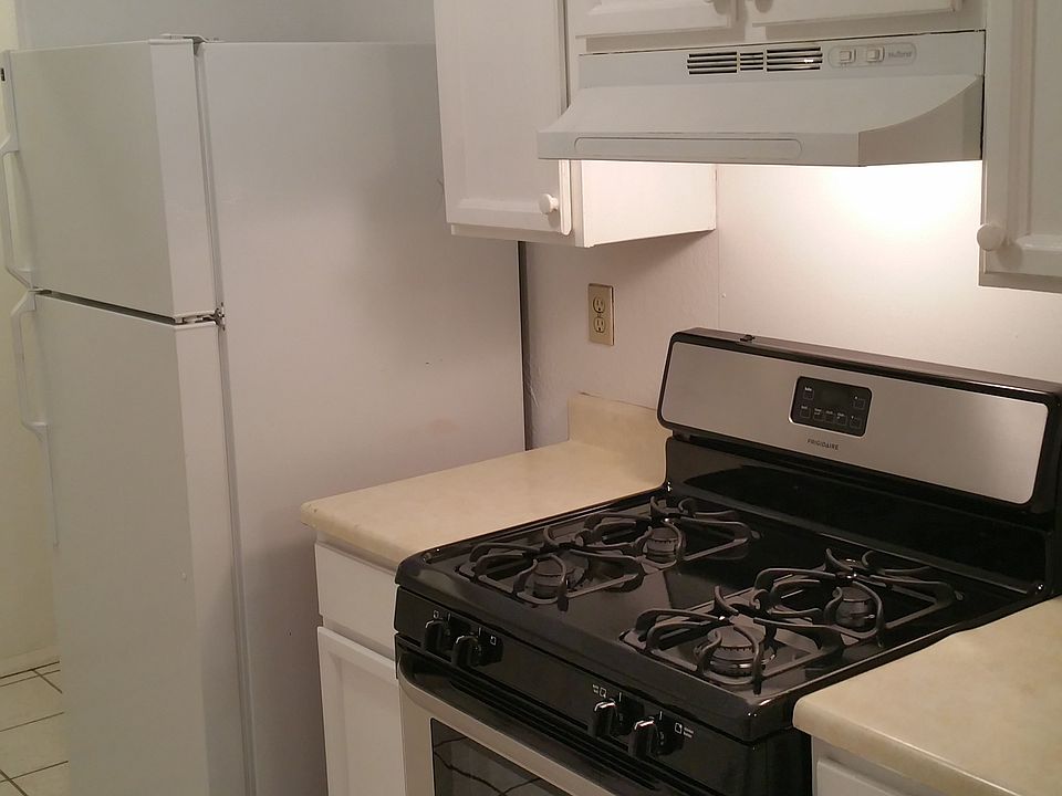 2909B Kitchen View