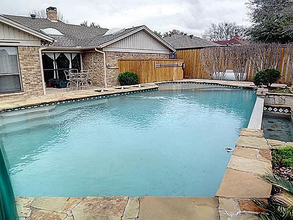 2nd image of 204 Carnoustie Dr