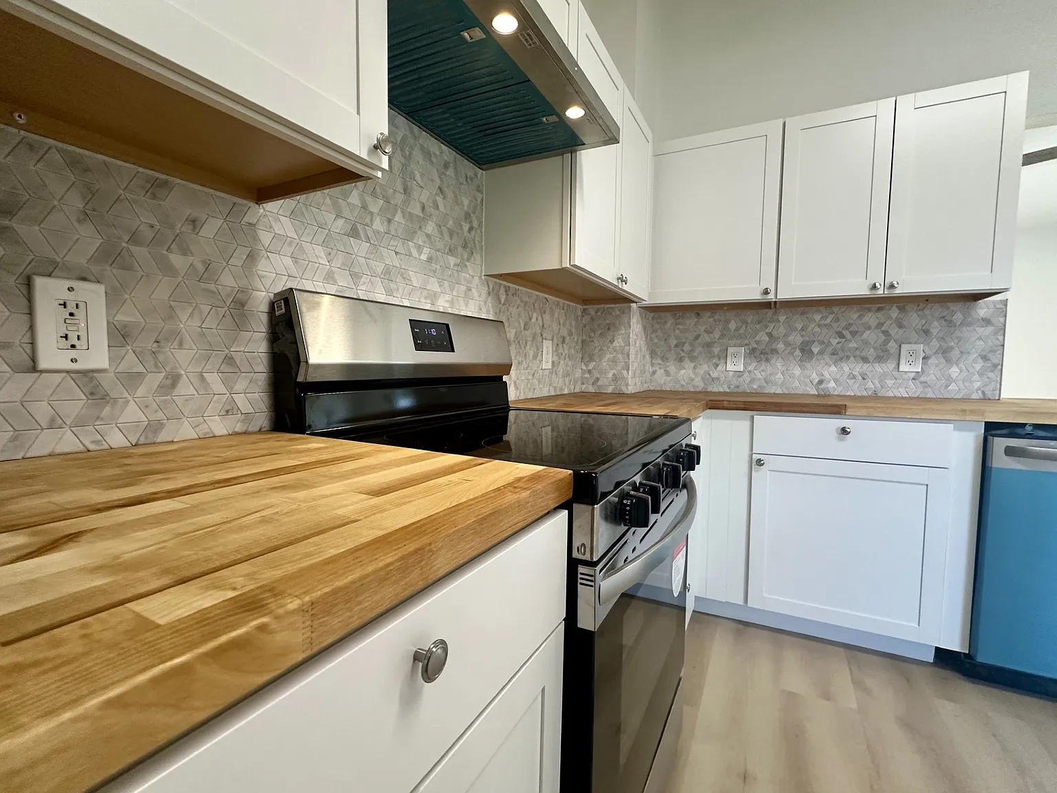 3 bed, 1230 sqft, $1,800 — Photo 3